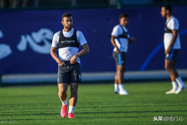 wanbo sports-今晨体能课后，波尔图强势反弹备战中超，压力陡增，身体对抗强度拉满-wanbo sports